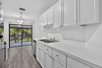 Building Photo - 12708 Shoreline Dr