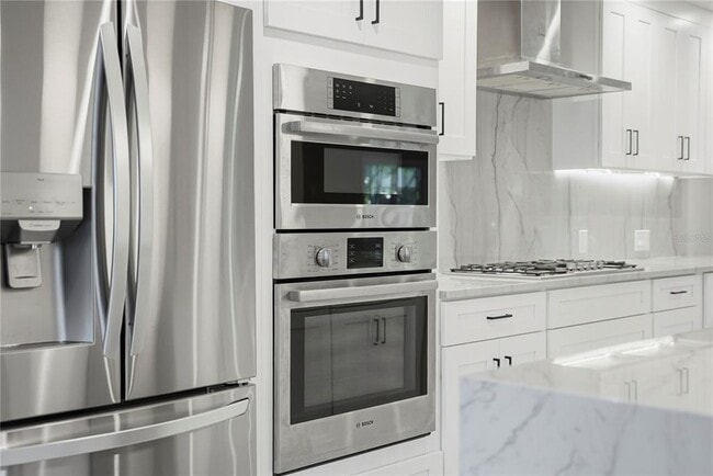 Building Photo - 845 Snell Isle Blvd NE