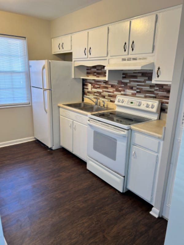 Building Photo - 144 Breckenridge Ln