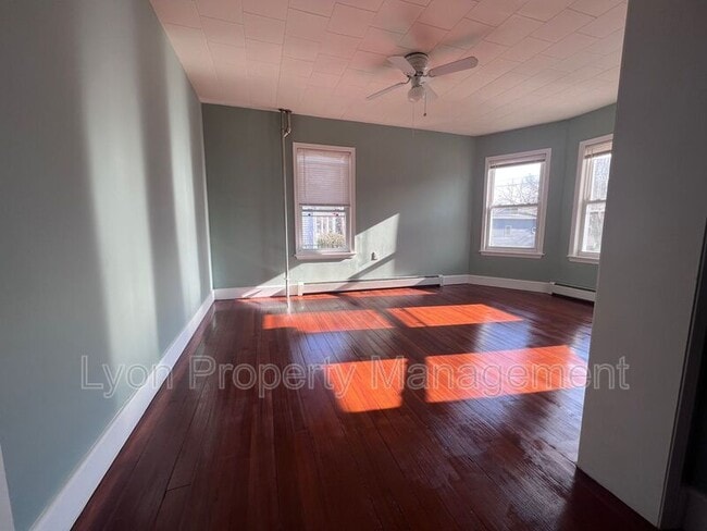 Building Photo - 200 Benefit St