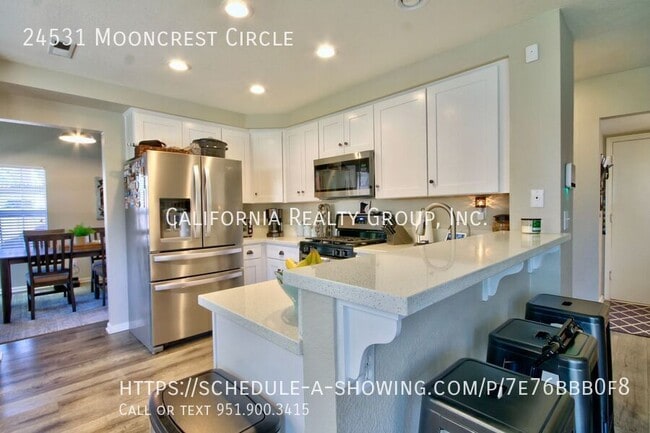 Building Photo - 24531 Mooncrest Cir