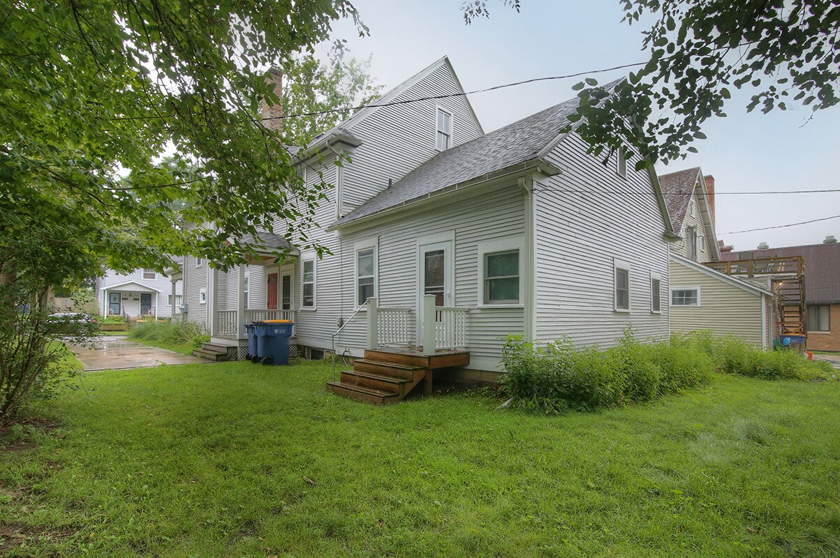 Building Photo - 721 Kellogg St SE