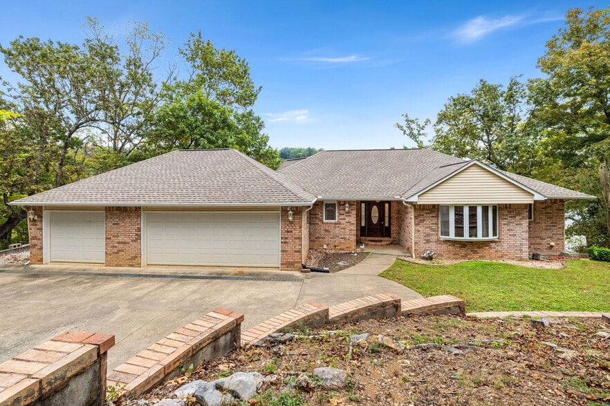 Building Photo - 814 County Rd 1524