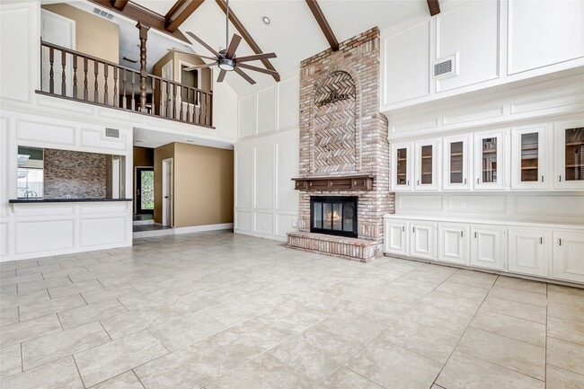 Building Photo - 12102 Moorcreek Dr