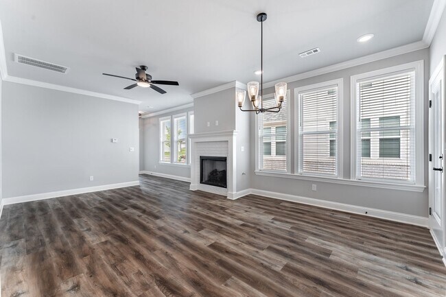 Building Photo - Newly Built Bentonville Home