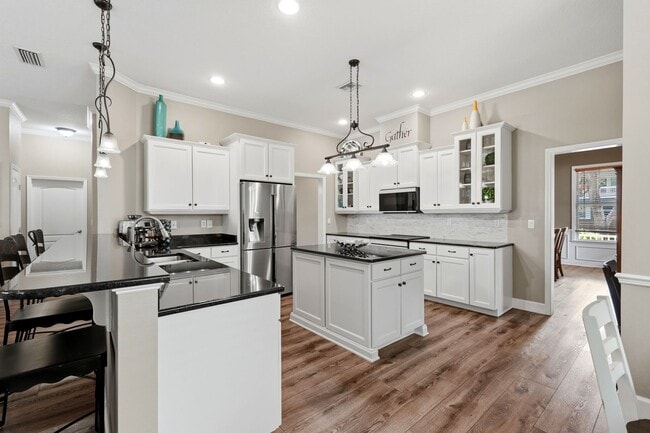 Building Photo - 477 SW 128th Terrace
