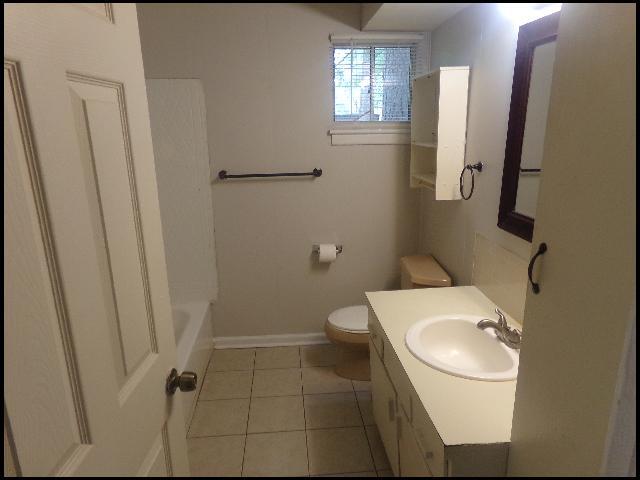 Building Photo - 6904 Dahlia Dr