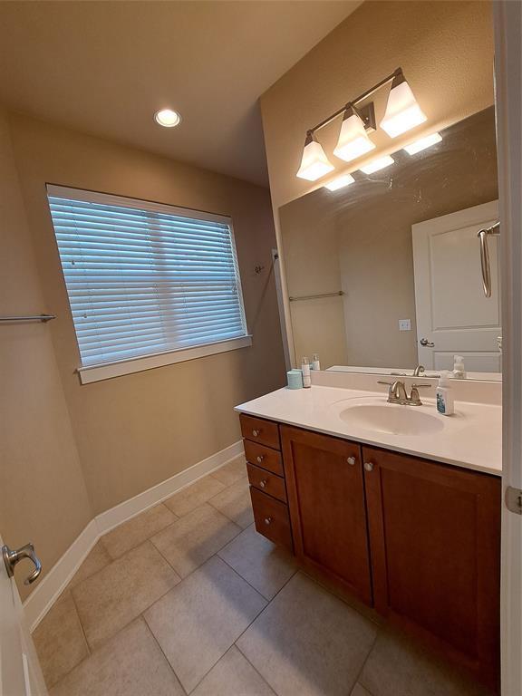 Building Photo - 1601 Miriam Ave