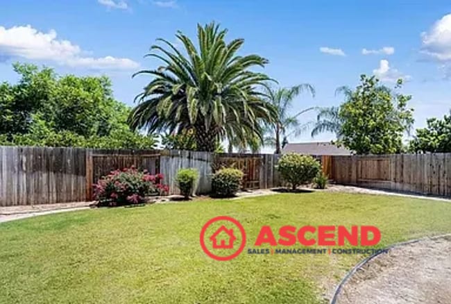 Building Photo - Lovely 4 Bedroom Home in Campus Park Area!