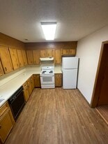Building Photo - 1612 Bradford Ct