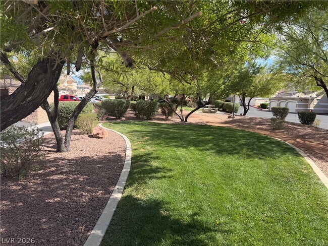 Building Photo - 5855 Valley Dr