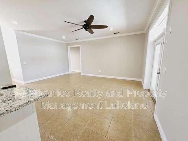 Building Photo - 1930 Saddlewood Ct