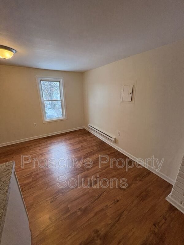 Building Photo - 850-850 Capouse Ave