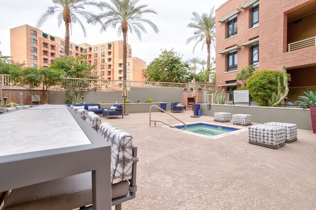 Building Photo - Heart of Old Town!!  Lofted Furnished Rental.  2 Parking Spots. Modern Living Resort!!  Front doo...