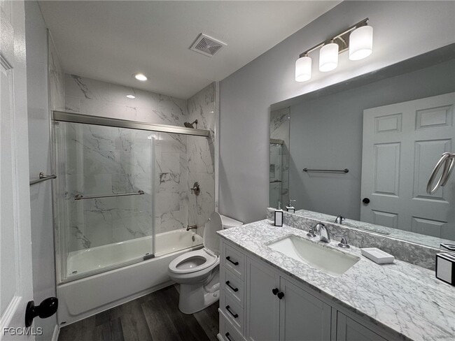 Building Photo - 1021 NW 10th Ave