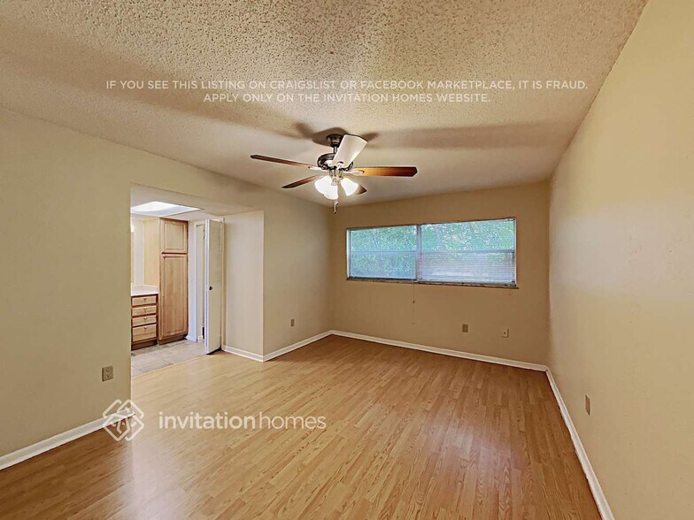 Building Photo - 617 Banderas Ave