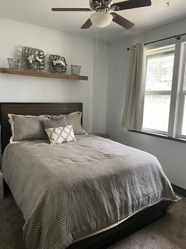 Building Photo - 108 Antelope Trl