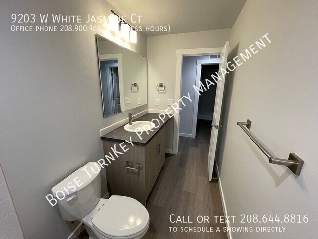 Building Photo - 9203 W White Jasmine Ct