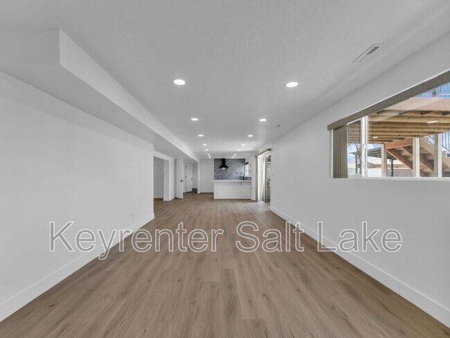 Building Photo - 7726 S 3500 E