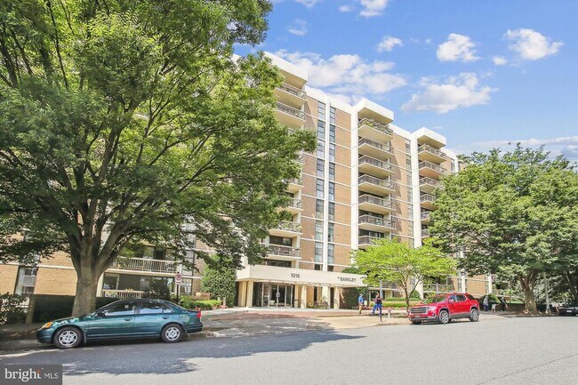 Building Photo - 1016 S Wayne St