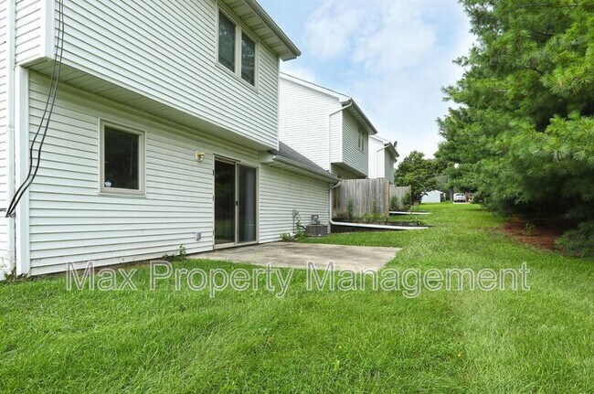 Building Photo - 5907 Townsend Ave