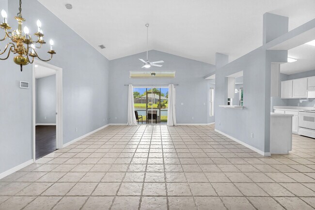 Building Photo - 2340 Commodores Club Blvd