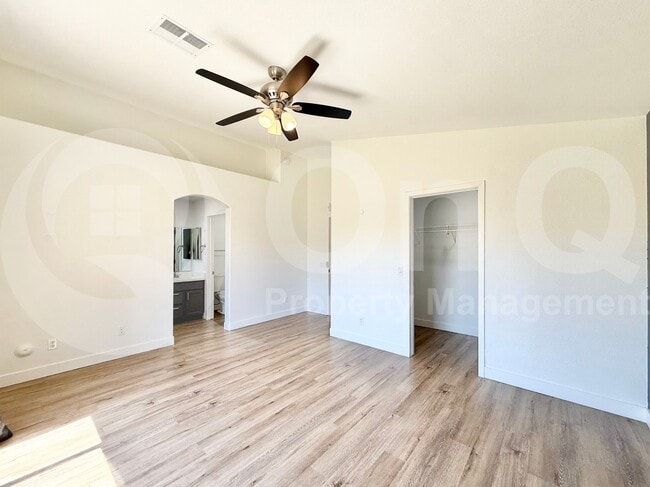 Building Photo - 14917 W Lamoille Dr