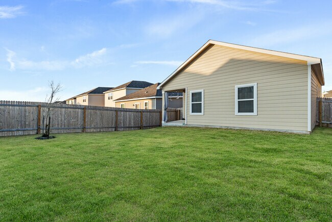 Building Photo - 5234 Winding Strm