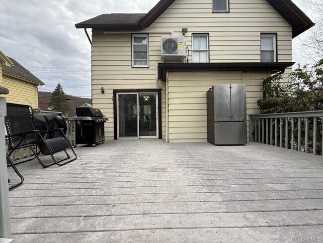 Building Photo - 24 Mountain Ave