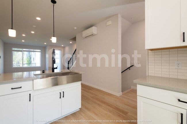 Building Photo - 14568 Westminster Way N