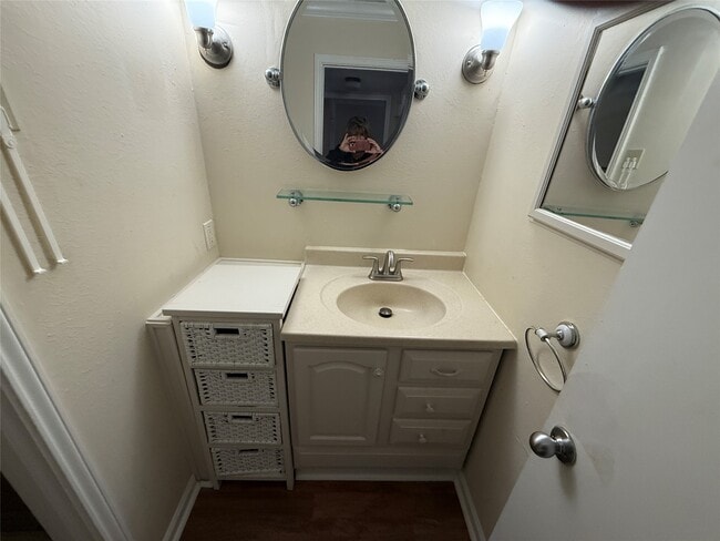 Building Photo - 14309 Misty Meadow Ln