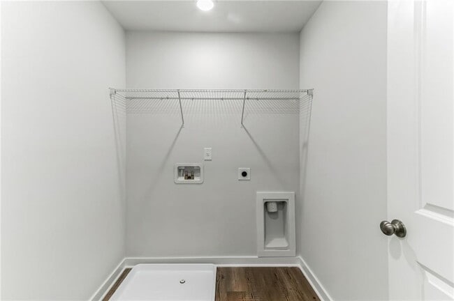 Building Photo - 727 Ruddy Dr