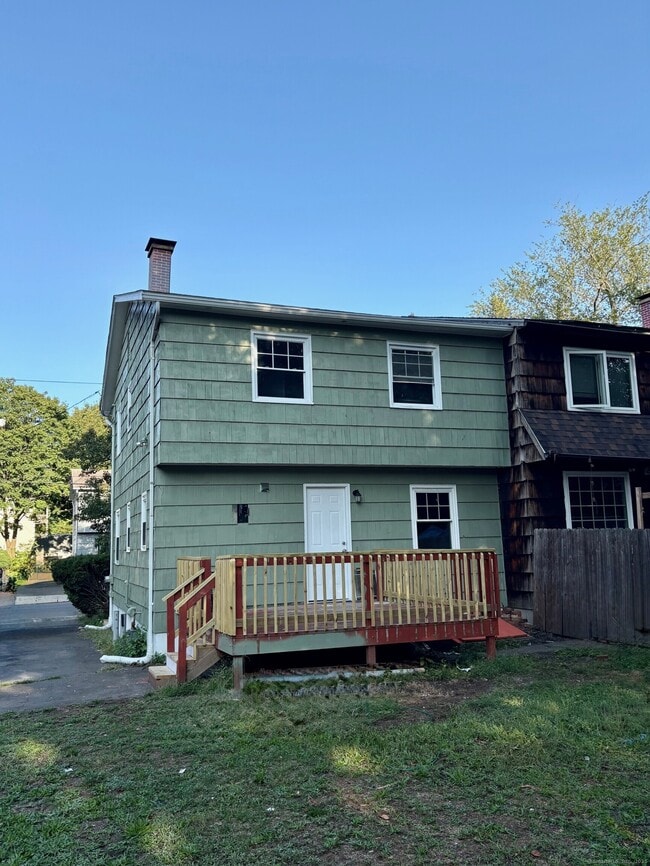 Building Photo - 171 Newhall St