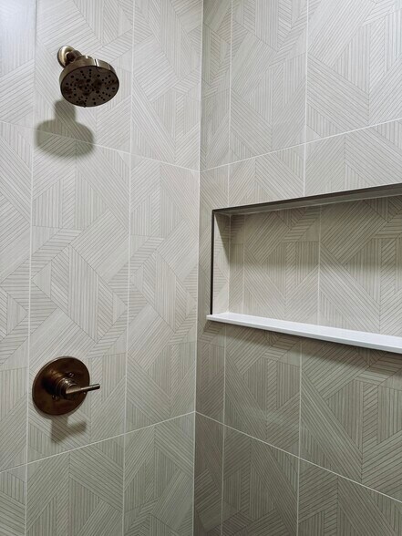 Building Photo - 117 W Wisconsin Ave