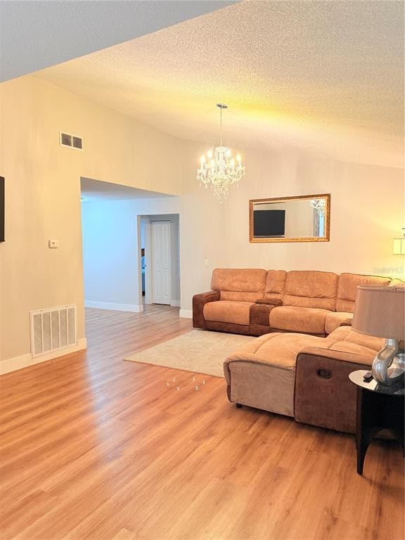 Building Photo - 2130 Redleaf Dr