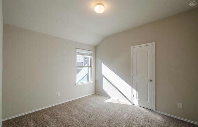 Building Photo - 13966 Fort Ward Way