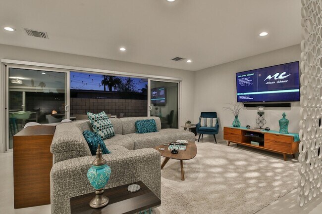 Building Photo - 47956 Silver Spur Trail