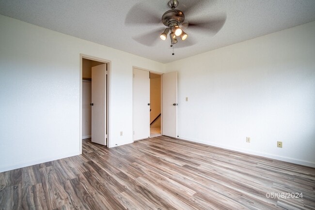 Building Photo - Available now! 2 bedroom, 1.5 Bath Townhouse at Wailuna