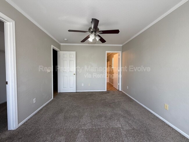 Building Photo - 22621 W Yavapai St