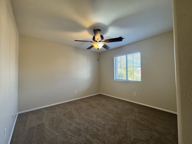 Building Photo - ***MOVE IN SPECIAL: $300 OFF MOVE IN -4 BEDROOM HOME IN TUSCANO