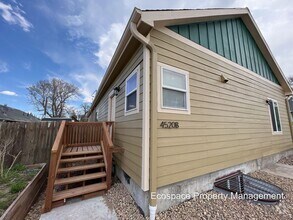 Building Photo - 3 Bed 1 Bath in Denver's Elyria Swansea Ne...