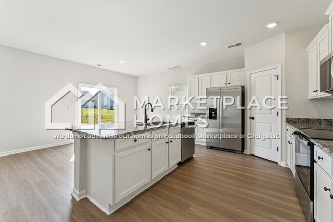 Building Photo - 3402 Saddlebred Dr