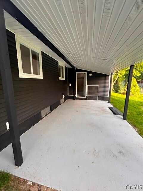 Building Photo - 213 Sunflower Dr