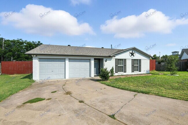 Building Photo - 2109 Jeannette Ct