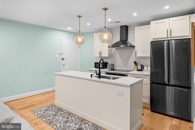 Building Photo - 9820 Georgia Ave