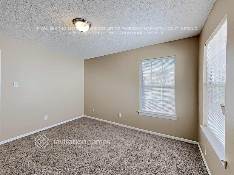 Building Photo - 3409 Windchase Dr