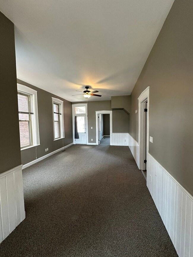 Building Photo - 309 S 8th St