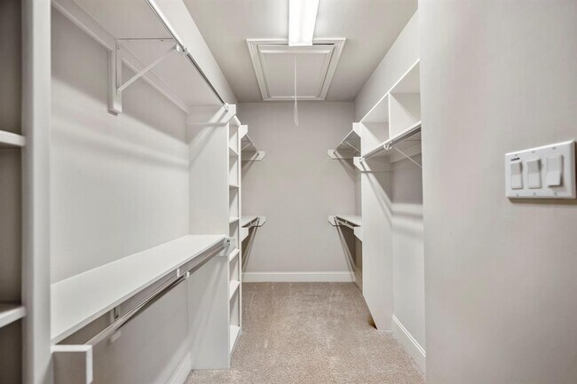 Building Photo - 2824 Leeland St