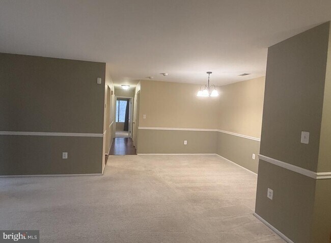 Building Photo - 8141 Needwood Rd