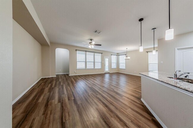 Building Photo - 1113 Arbor Acres Loop